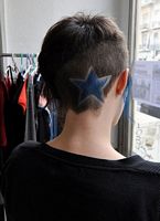 fryzury krótkie - uczesanie damskie z włosów krótkich zdjęcie numer 49B